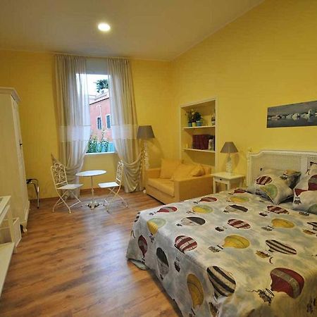 Domus Ripetta Panzió Róma Szoba fotó