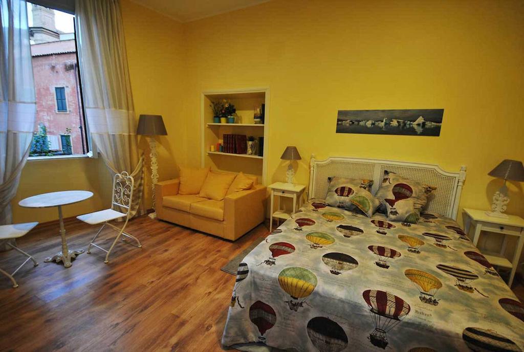 Domus Ripetta Panzió Róma Szoba fotó